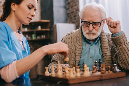 Seniorenbetreuung und Pflegedienst Spandau-Gatow - Gesellschaftsspiele - Betreuung Betreuung in Ihrer Nähe Seniorenbetreuung und Pflegedienst Spandau-Gatow - Gesellschaftsspiele - Betreuung in Ihrer Nähe